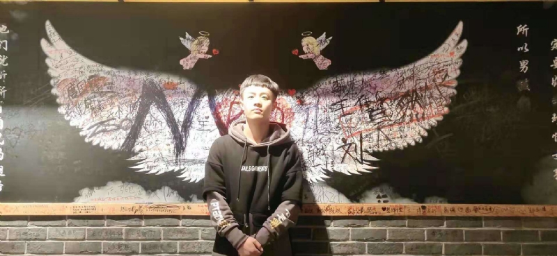 水彩画师的第一张照片--绍兴相亲服务中心