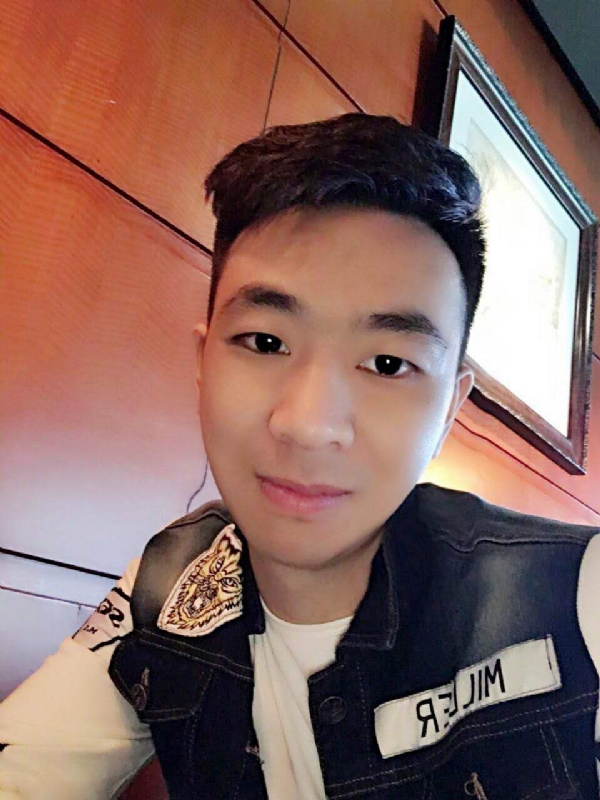 滞后的微笑的第三张照片--绍兴相亲服务中心