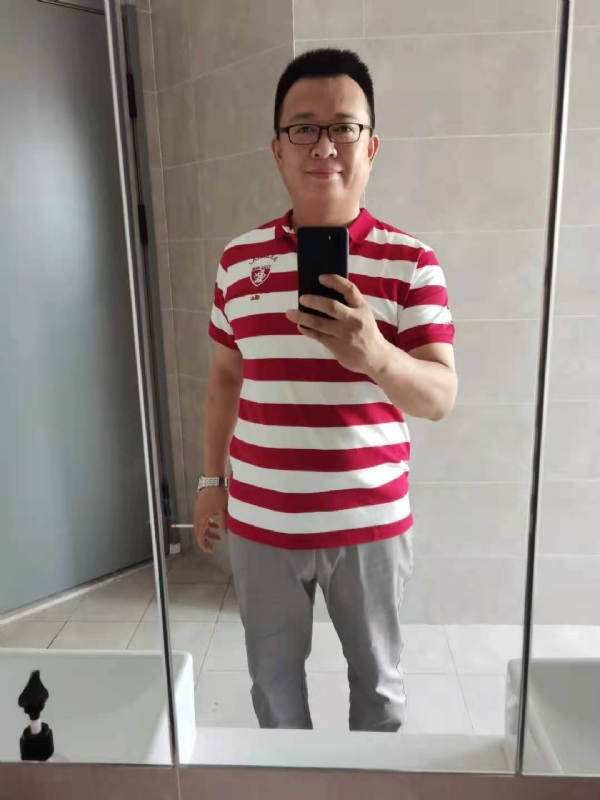 行走的打桩机的第一张照片--绍兴相亲服务中心