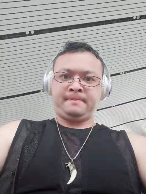 醉叶孤城的第一张照片--绍兴相亲服务中心