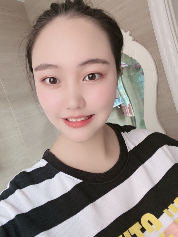 灵儿的第二张照片--绍兴相亲服务中心