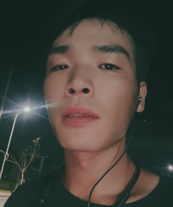 满船清梦压星河的第一张照片--绍兴相亲服务中心