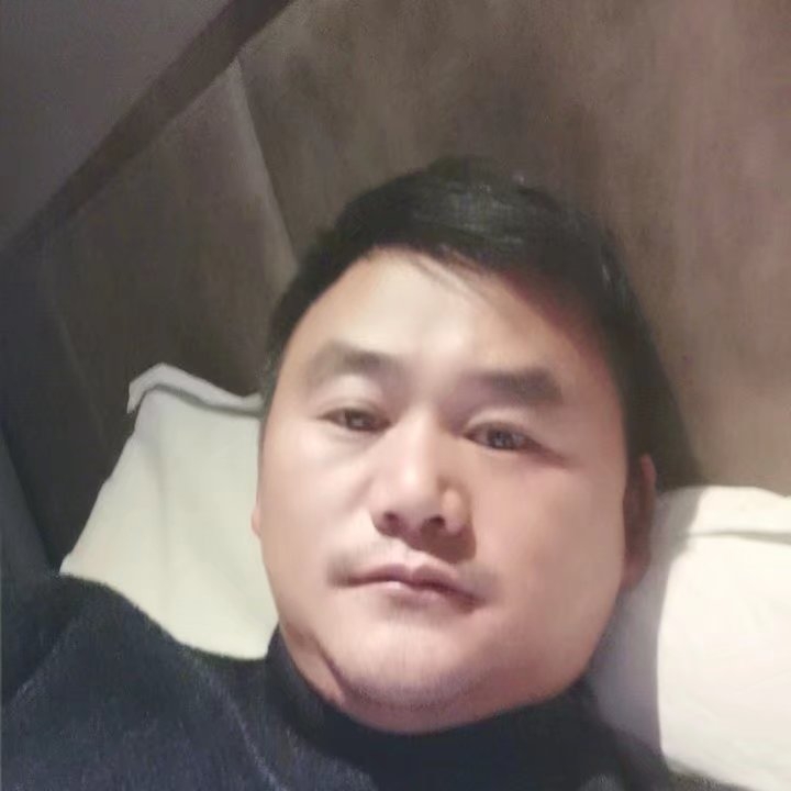 奔跑的第二张照片--绍兴相亲服务中心