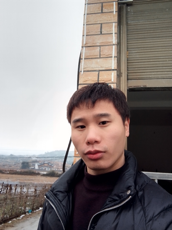 银色的羽翼的第一张照片--绍兴相亲服务中心