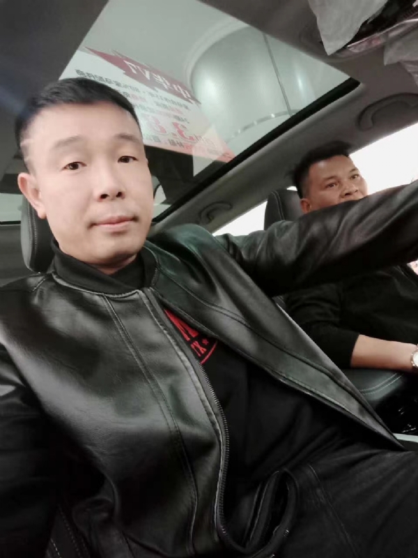 醉红尘的第一张照片--绍兴相亲服务中心