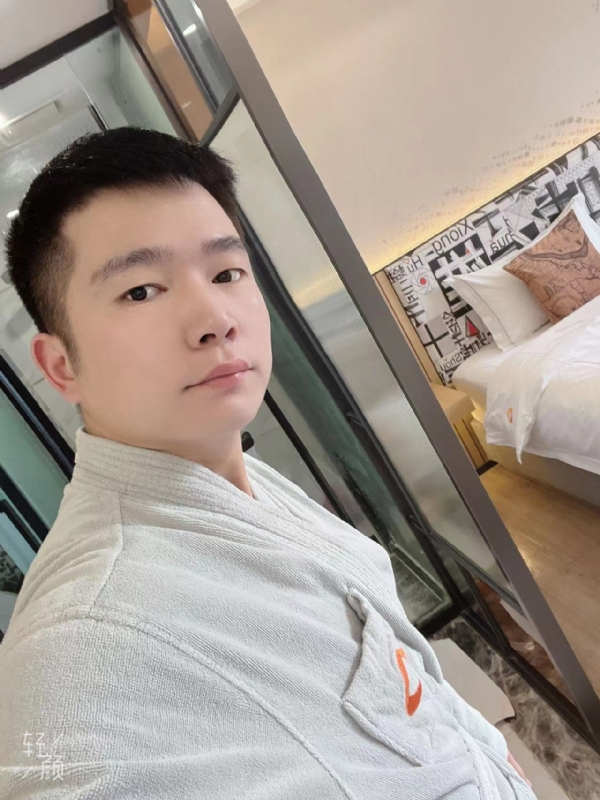 绿帽的第一张照片--绍兴相亲服务中心