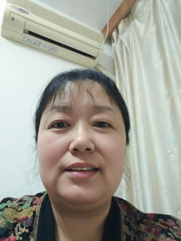 雨中漫步的第一张照片--绍兴相亲服务中心