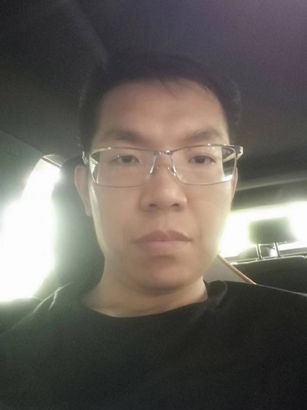 小黑包的第二张照片--绍兴相亲服务中心