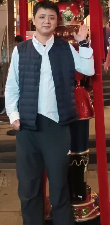 龙凤呈祥的第一张照片--绍兴相亲服务中心