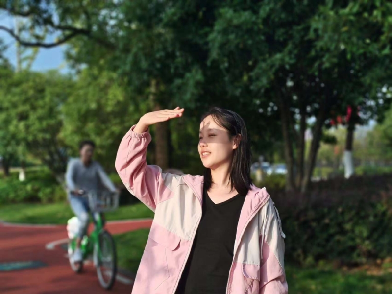 达拉崩吧的第一张照片--绍兴相亲服务中心