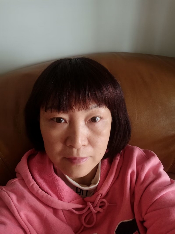 红玫瑰的第一张照片--绍兴相亲服务中心