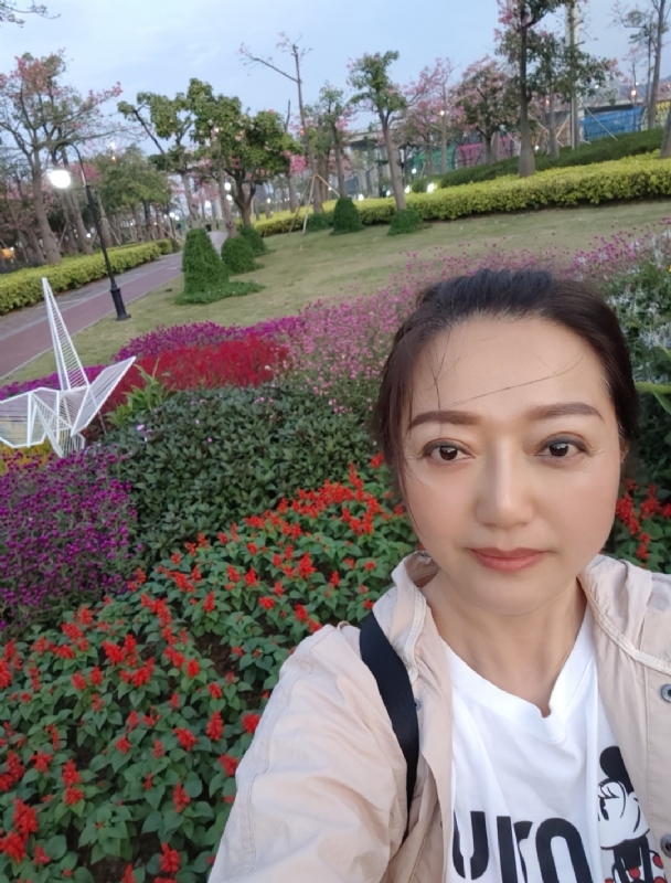 m云朵的第一张照片--绍兴相亲服务中心