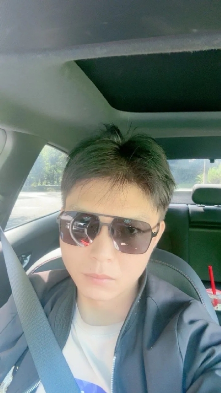 怀念的第一张照片--绍兴相亲服务中心