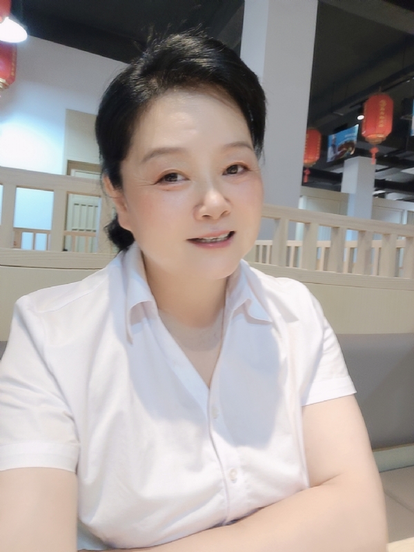 丁姐爱生活的第一张照片--绍兴相亲服务中心