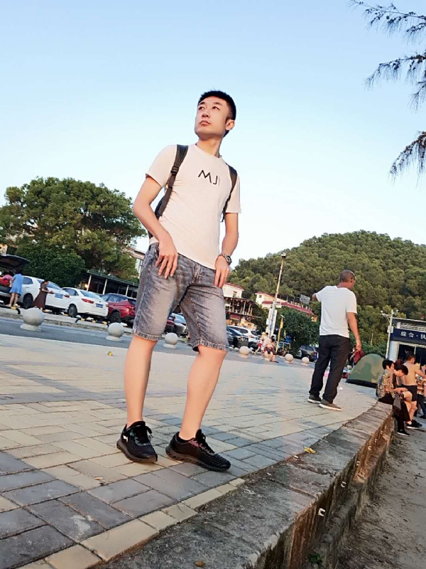 俊皓的第一张照片--绍兴相亲服务中心