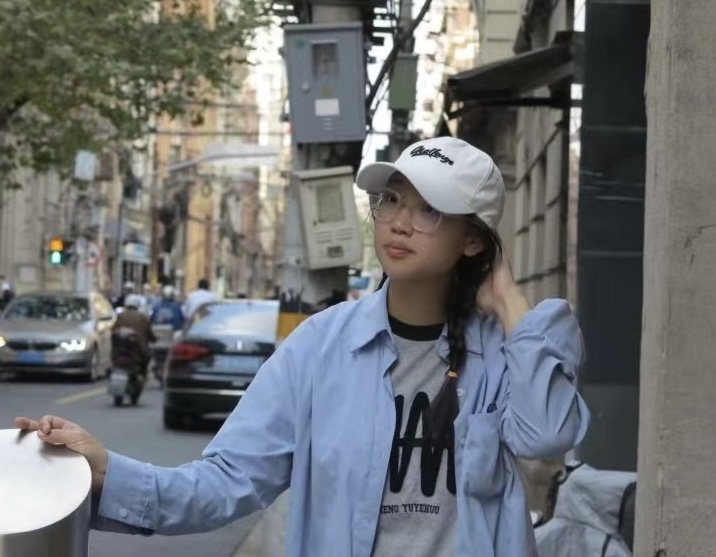 XIAOZOU的第二张照片--绍兴相亲服务中心