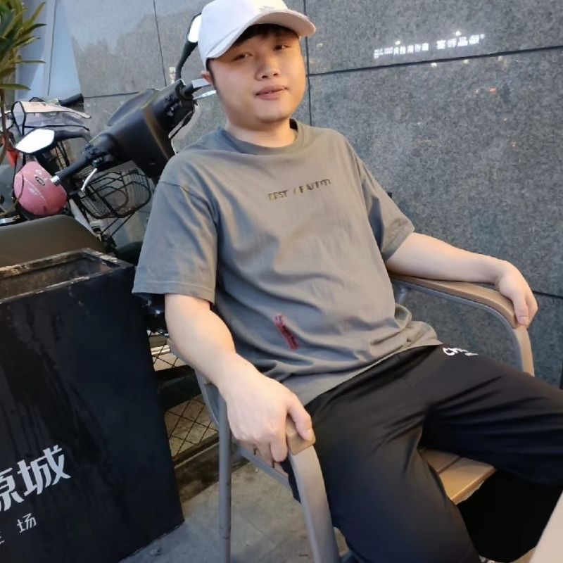 风吹半夏的第一张照片--绍兴相亲服务中心