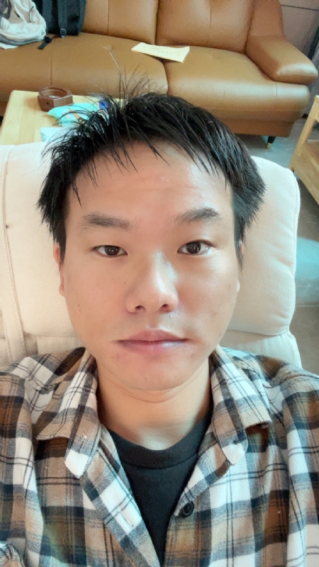 向日葵的第一张照片--绍兴相亲服务中心