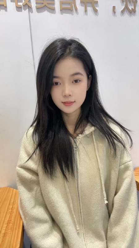 草莓奶昔的第一张照片--绍兴相亲服务中心