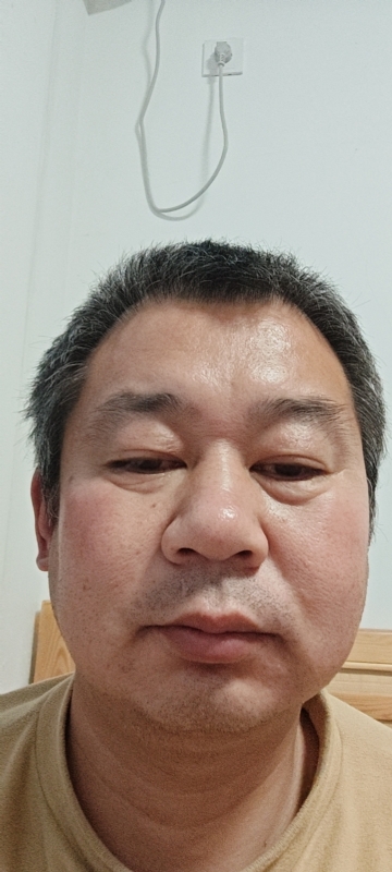 龙万的第一张照片--绍兴相亲服务中心