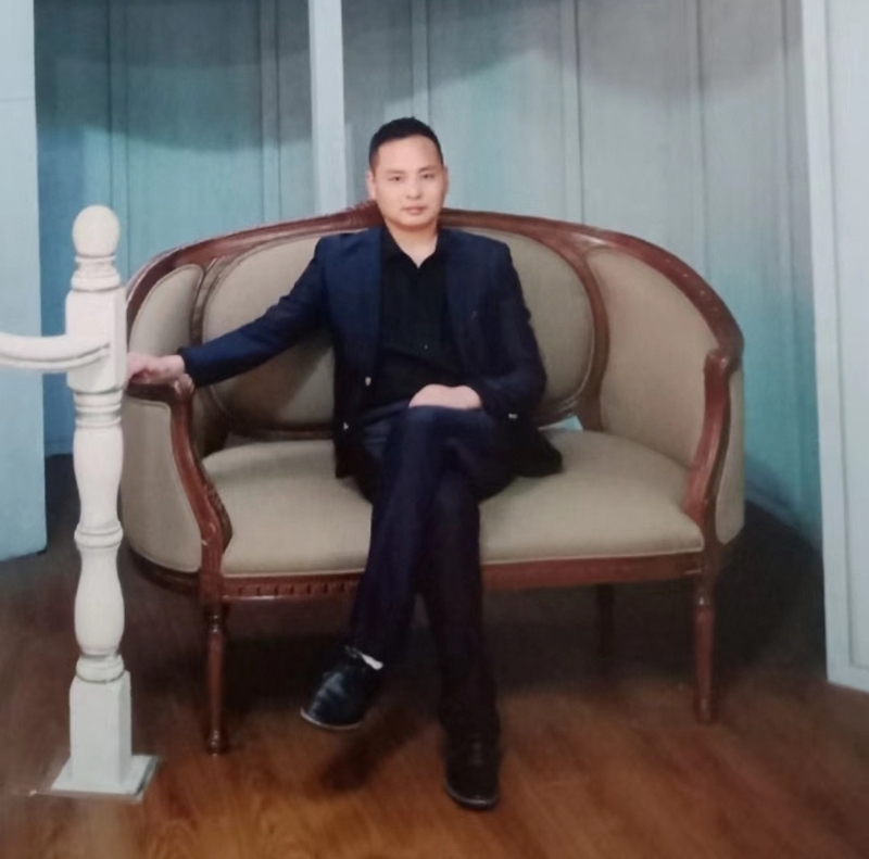 龙行天下的第二张照片--绍兴相亲服务中心