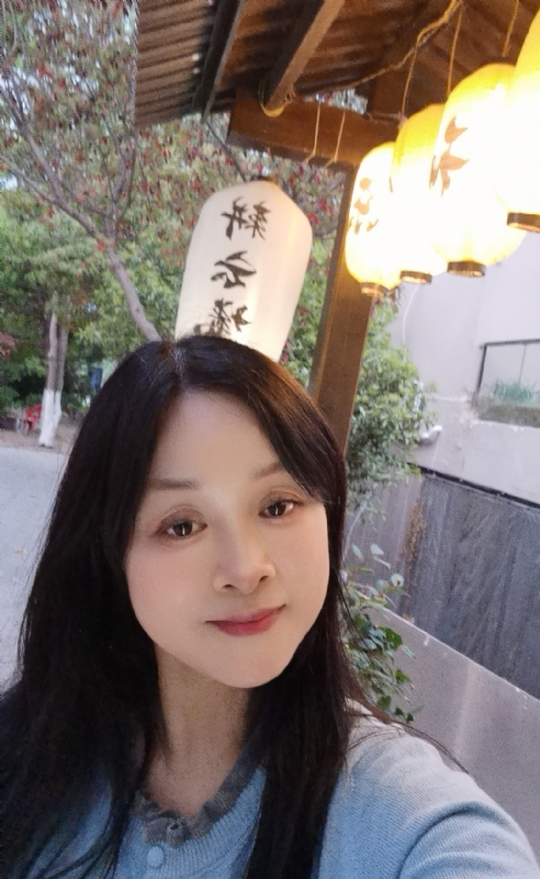 伊伊的第一张照片--绍兴相亲服务中心