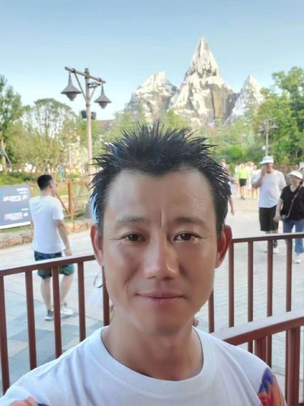 艾氏涂料博的第一张照片--绍兴相亲服务中心