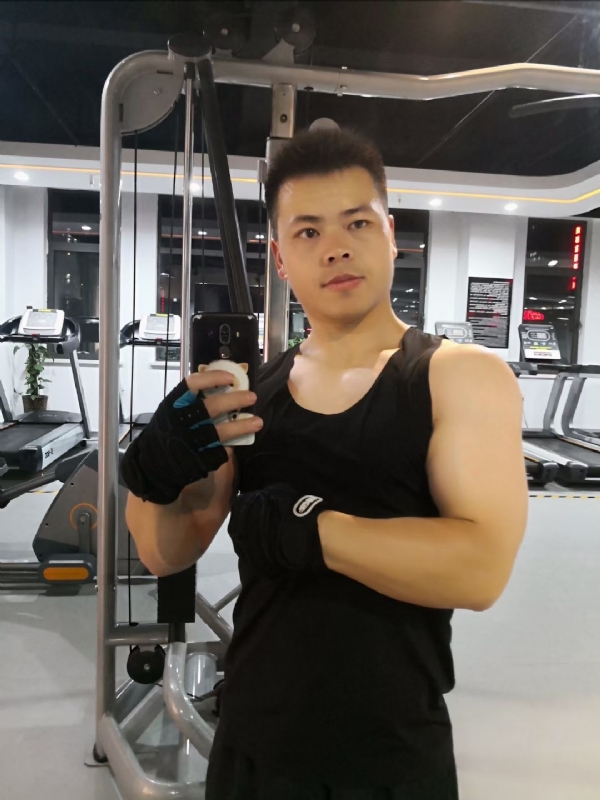 范迪塞尔的第二张照片--绍兴相亲服务中心