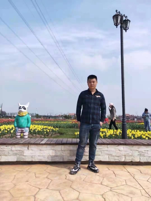 海阔天空的第一张照片--绍兴相亲服务中心