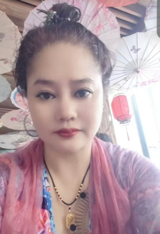 shi的第三张照片--绍兴相亲服务中心