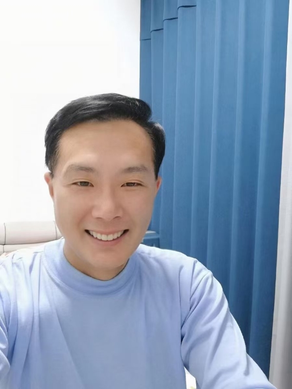 枫叶的第三张照片--绍兴相亲服务中心