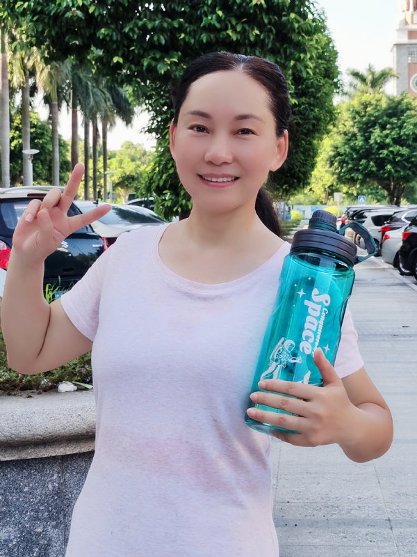 艳阳天的第三张照片--绍兴相亲服务中心