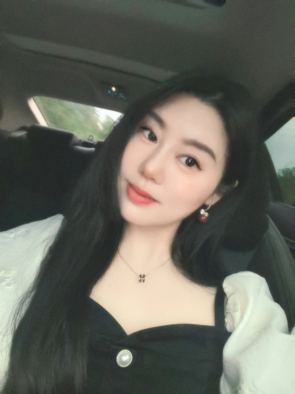 潇潇暮雨的第一张照片--绍兴相亲服务中心