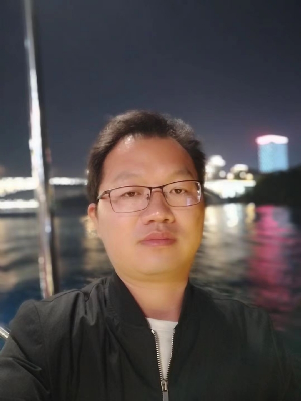 祝你平安的第一张照片--绍兴相亲服务中心