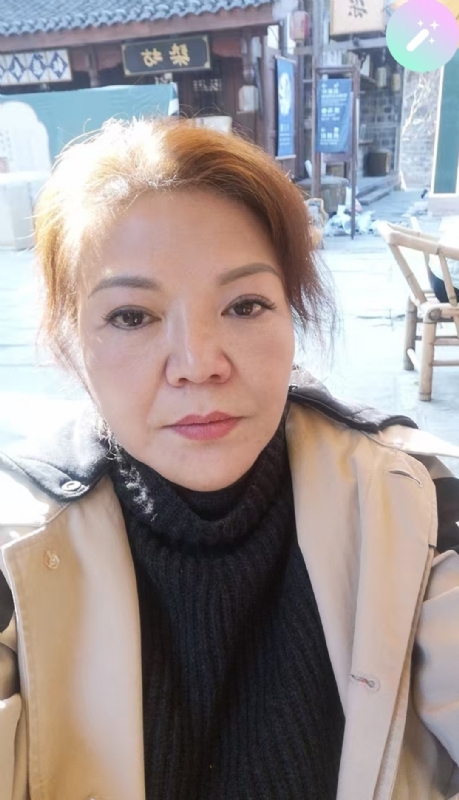 宛霞的第二张照片--绍兴相亲服务中心