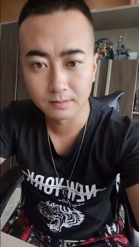 Luck耀的第一张照片--绍兴相亲服务中心