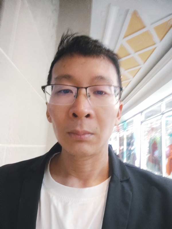 欣欣向荣的第一张照片--绍兴相亲服务中心