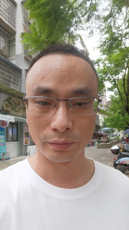 孤狼的第二张照片--绍兴相亲服务中心